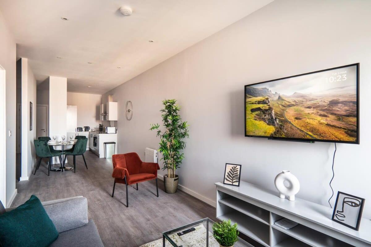 Modern & Spacious 2 Bed Apartment In Waterloo Liverpool Eksteriør billede
